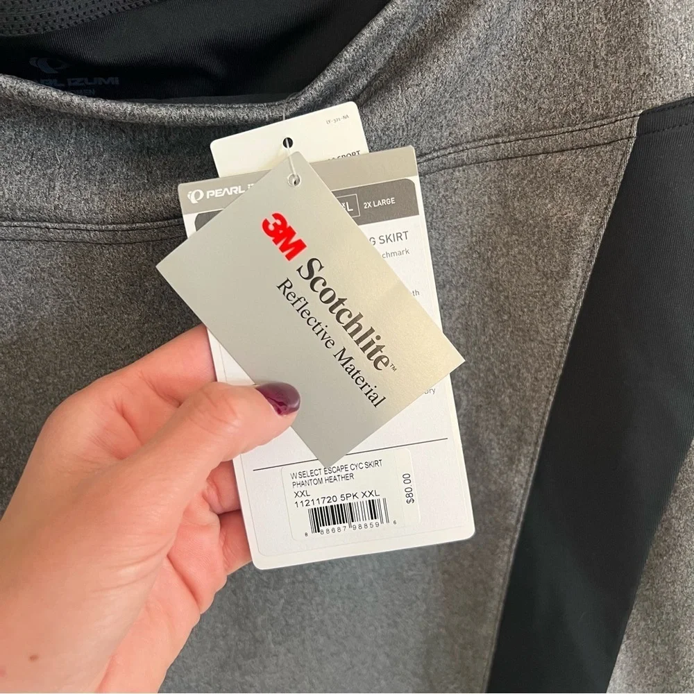 NWT Pearl Izumi Gray and Black Mini Skirt